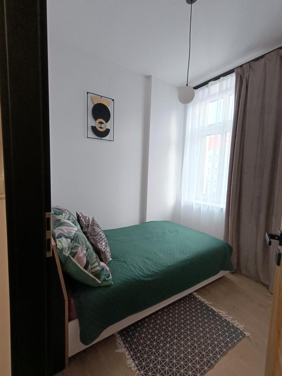 Mh Apartment Жешов Екстериор снимка